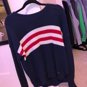 Super cute hollister sweater!